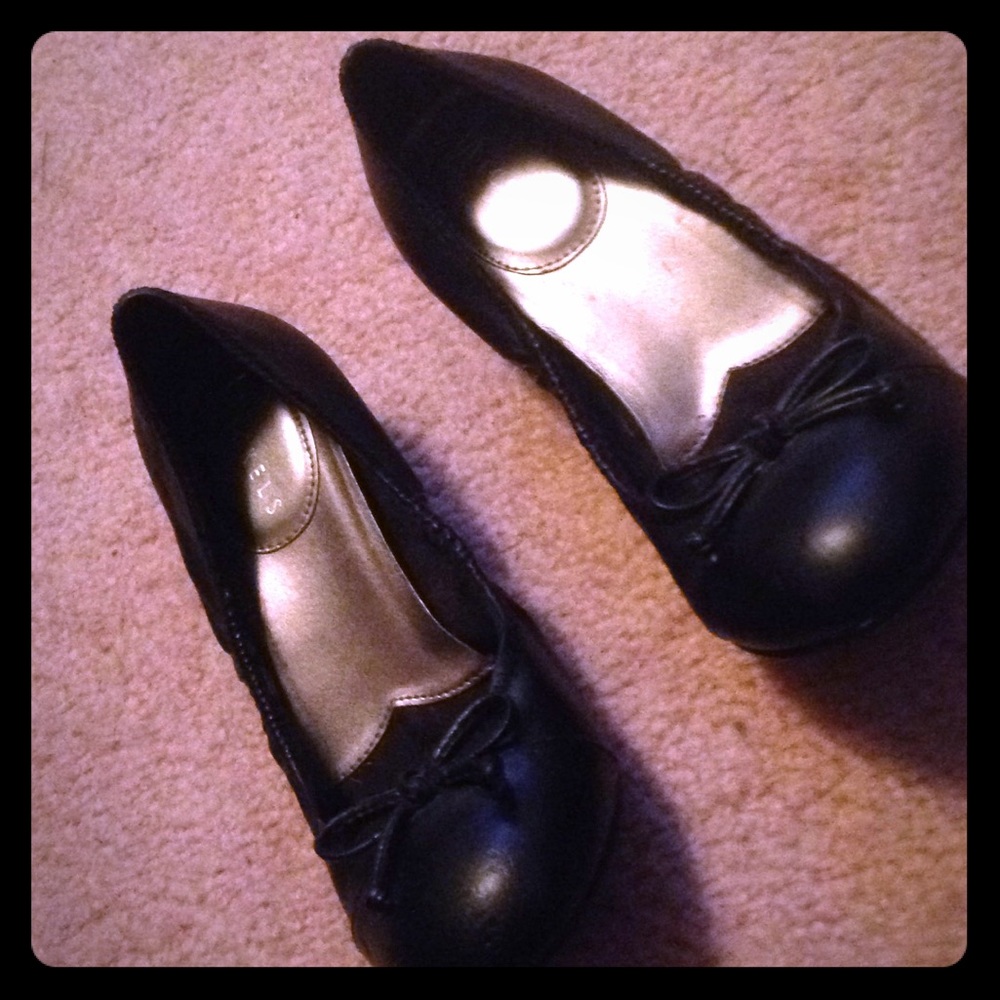 ( nickels ) Women's black wedges